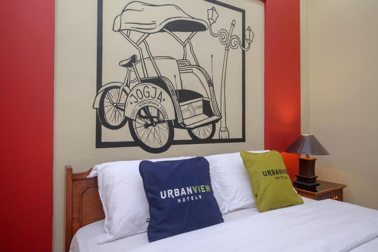Urbanview Hotel Syariah Wisnugraha By Reddoorz 요그야카르타 외부 사진